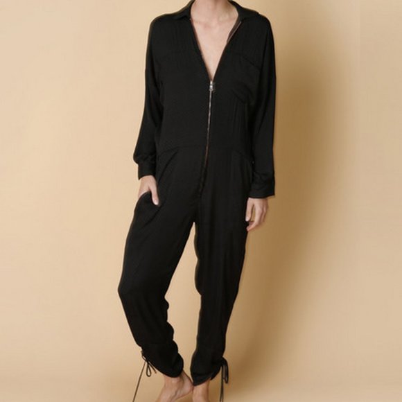 Cali Dreaming Flightsuit in Black - Picture 3 of 6